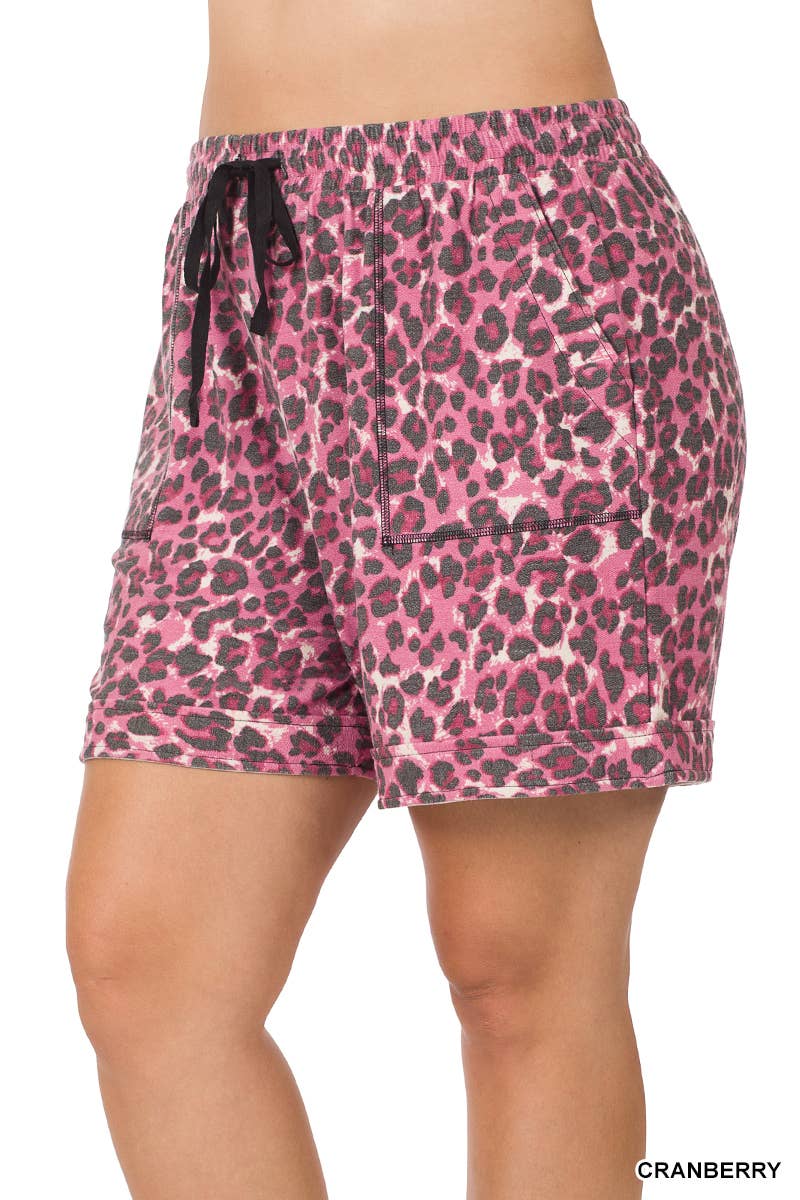 PLUS SIZE SHORTS WITH POCKETS