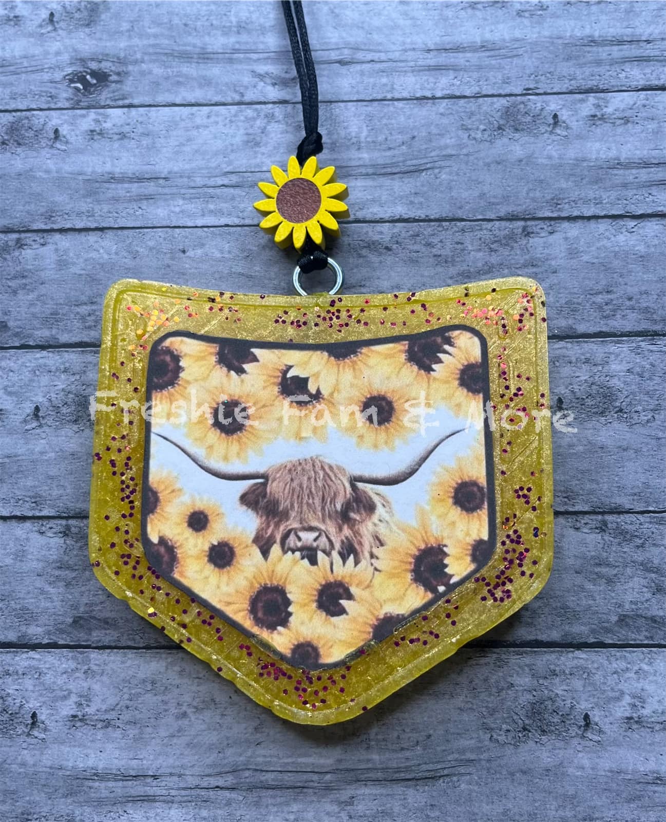 CUSTOM POCKET