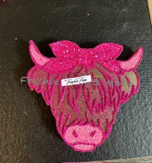 HIGHLAND COW WITH BOW