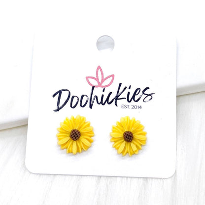 13mm Daisy Studs -Earrings