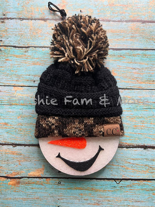 SNOWMAN WITH BEANIE