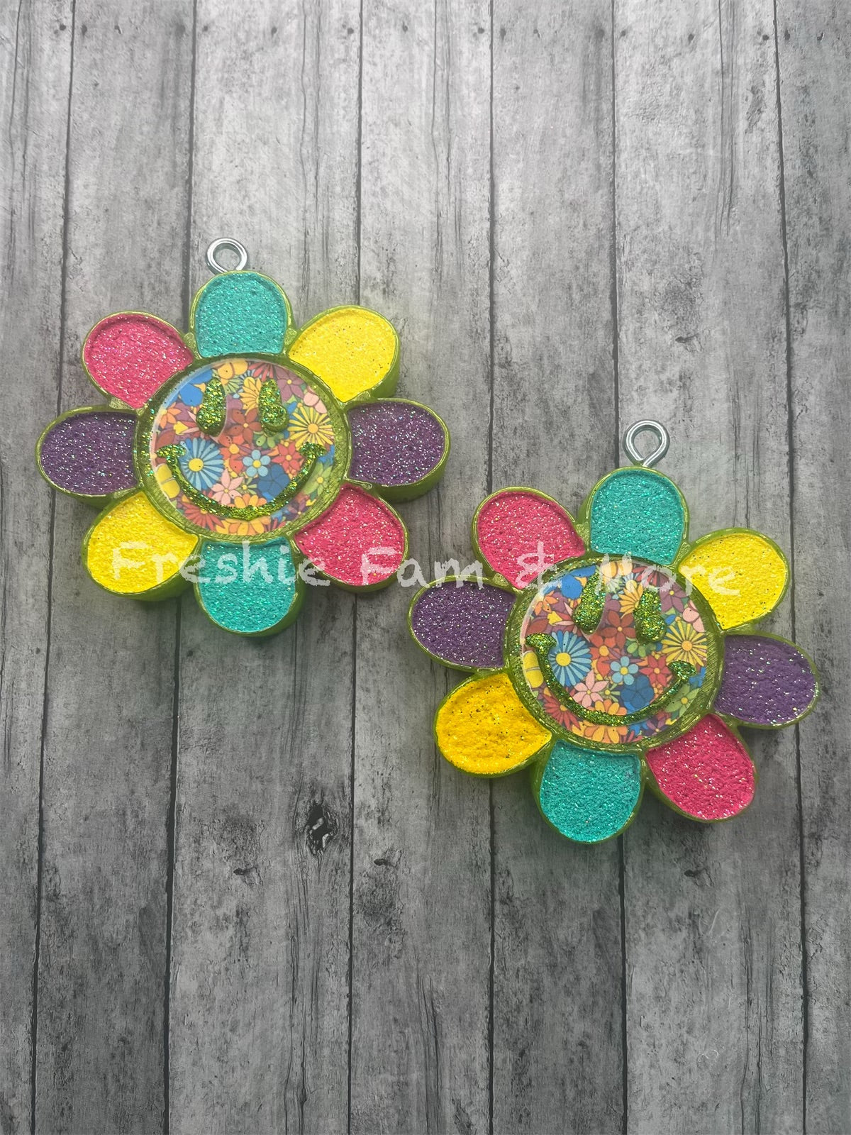 Retro Flower Smile Vent Clip set of 2