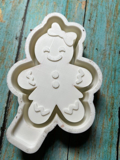 GINGERBREAD GIRL