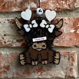 HIGHLAND COW WITH HEARTS