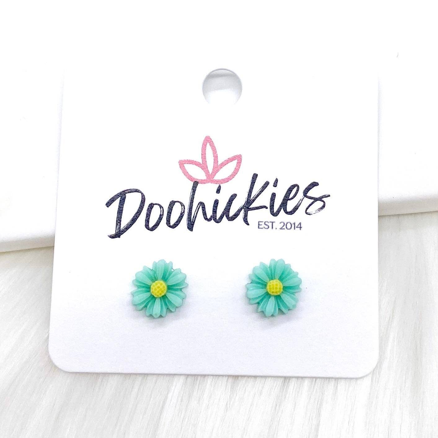 8mm Lil' Daisy Studs -Earrings