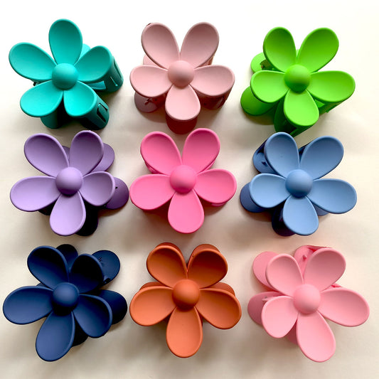 Matte süße Blumen Haarklammer